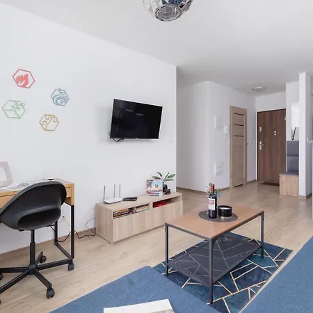 Family With Parking & Terrace By Renters Kraków