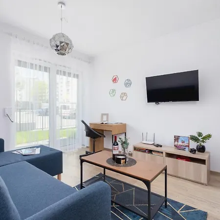 Family With Parking & Terrace By Renters *