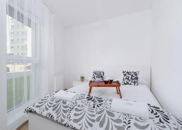 Family With Parking & Terrace By Renters Krakov