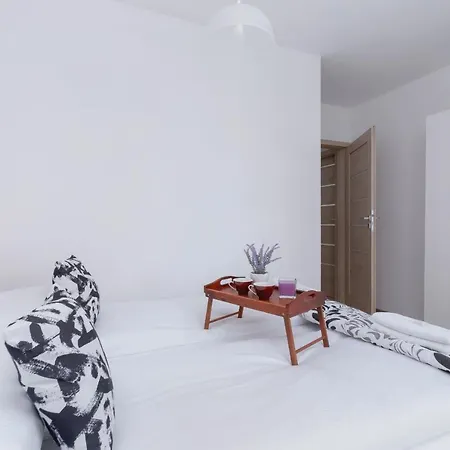 アパート Family With Parking & Terrace By Renters *
